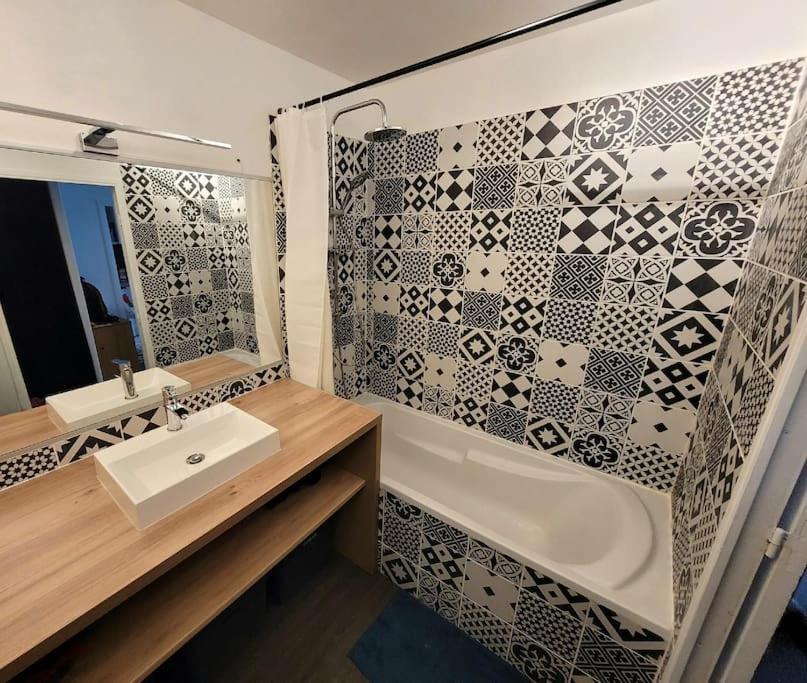 Appartement Avec Jardinet Le Petit-Quevilly Εξωτερικό φωτογραφία